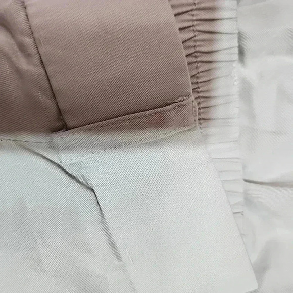 Torrid Slim Taper Stretch Linen Blend Mid-Rise Pants. Khaki. Size 18T - Picture 2 of 7